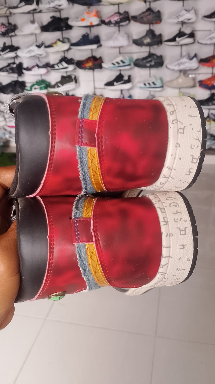 sepatu jalan nike jordan foto 4