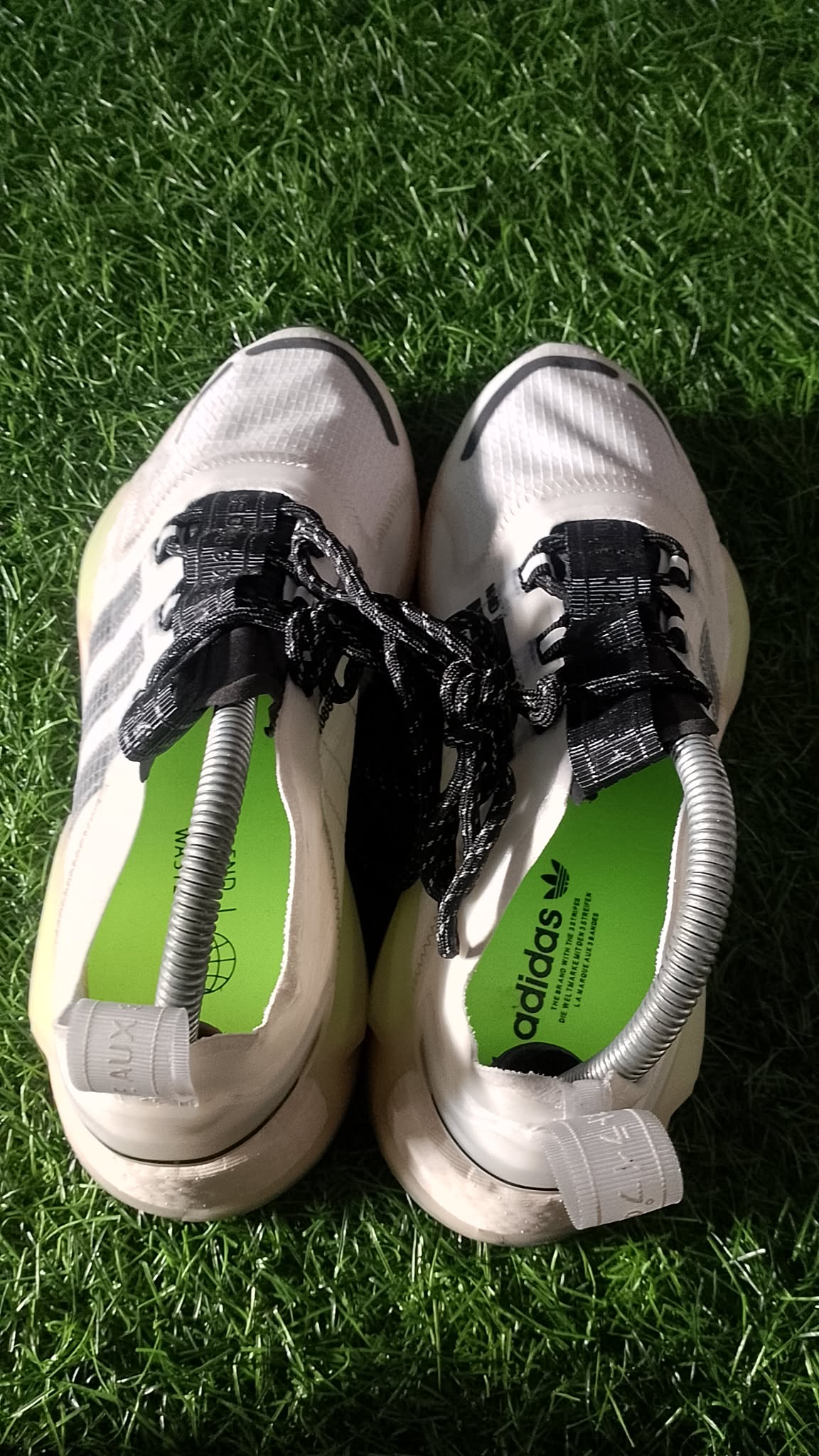 adidas NMD_V3 "Crystal White Signal Green" foto 4