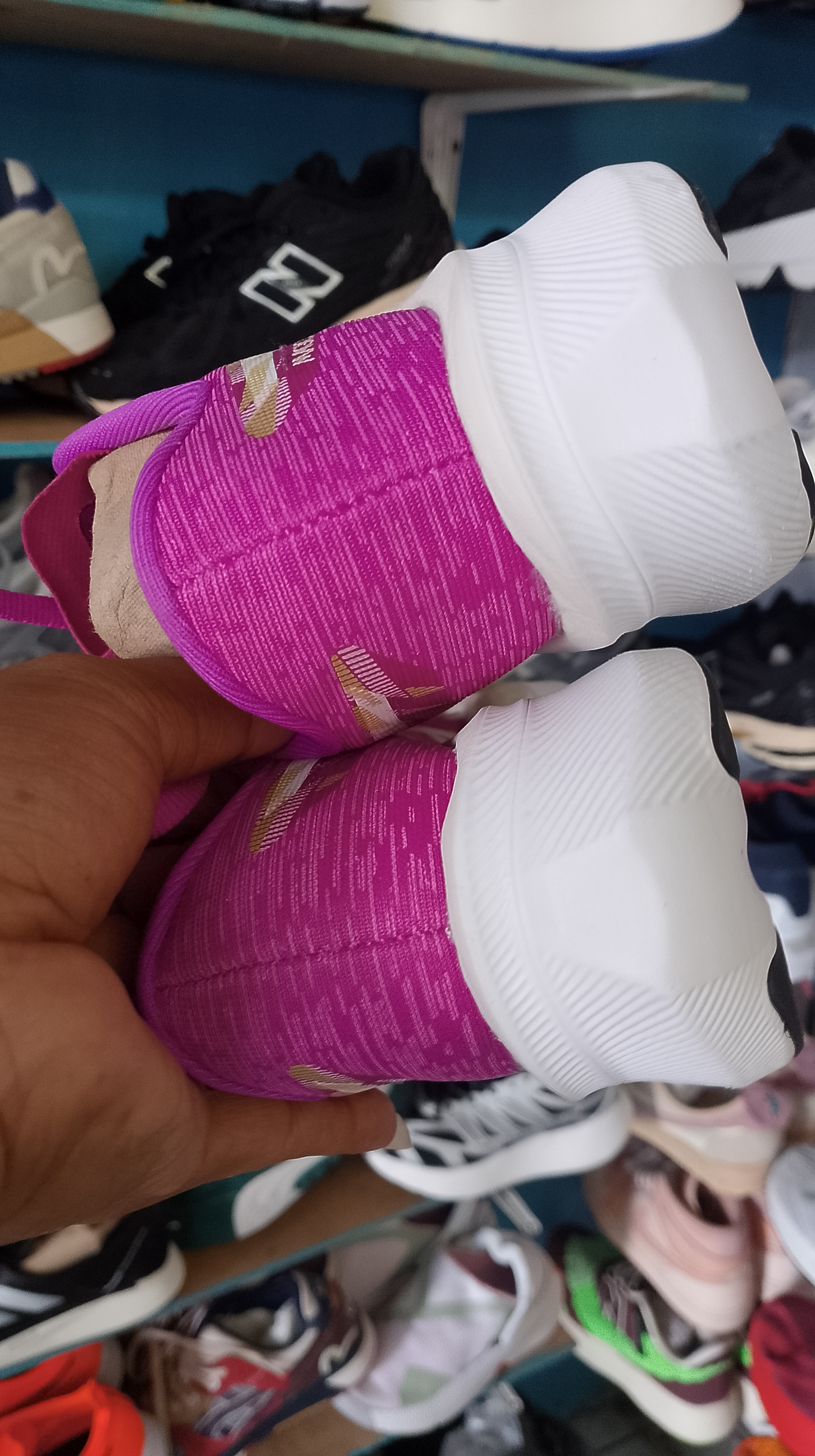 sepatu lari cewek foto 4