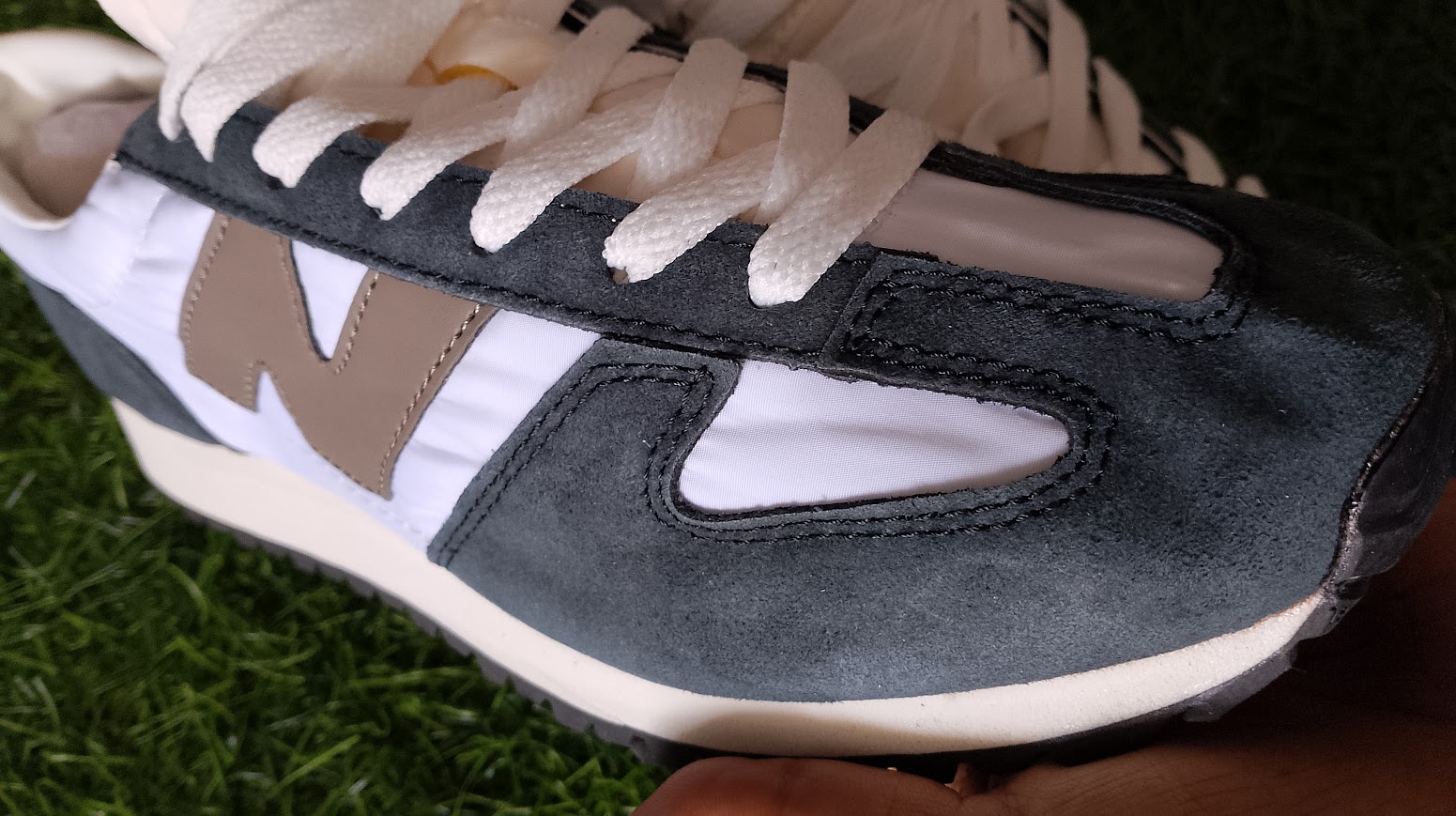 sneaker nb buat jalan foto 5
