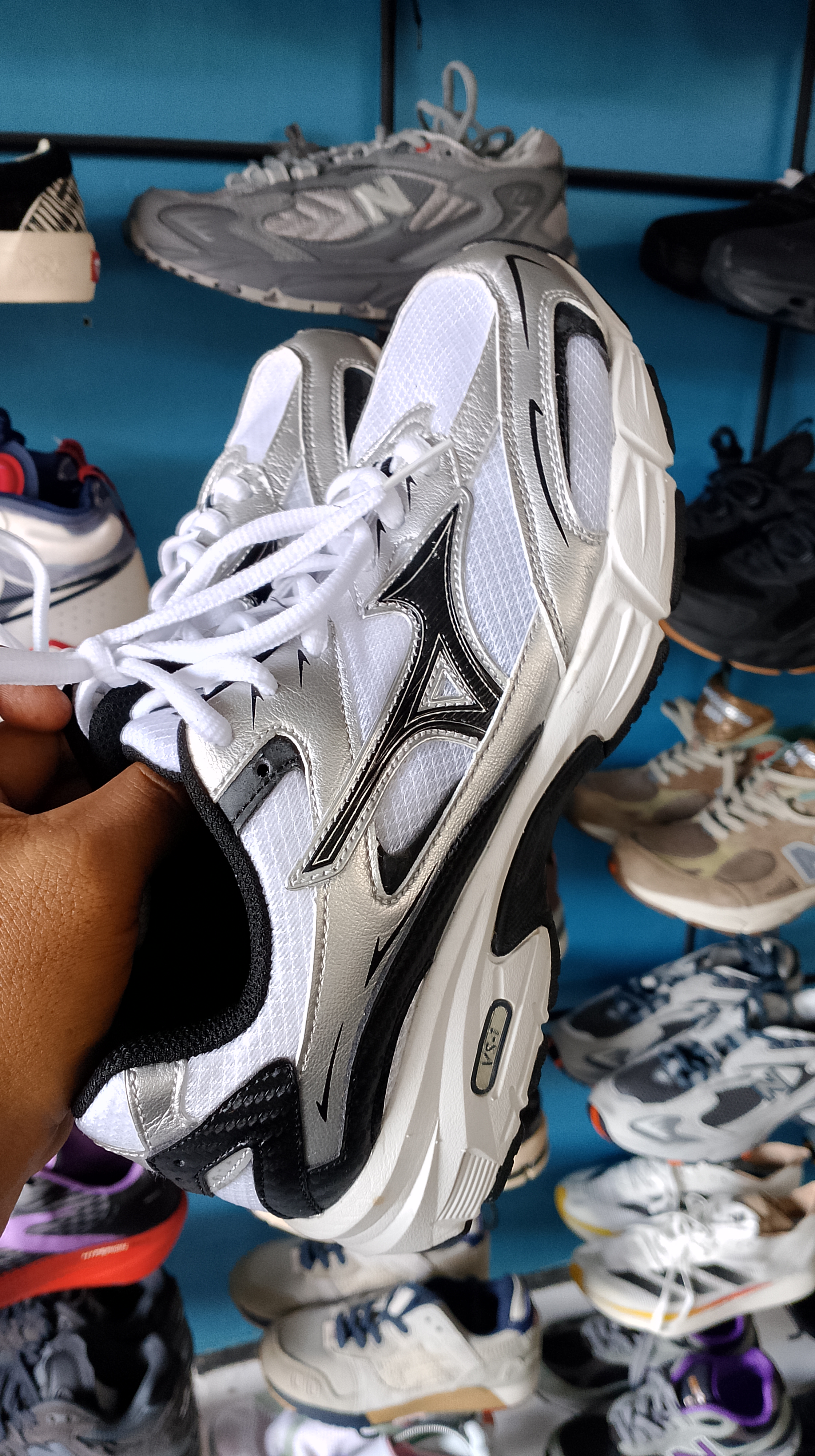 mitzuno sepatu volley