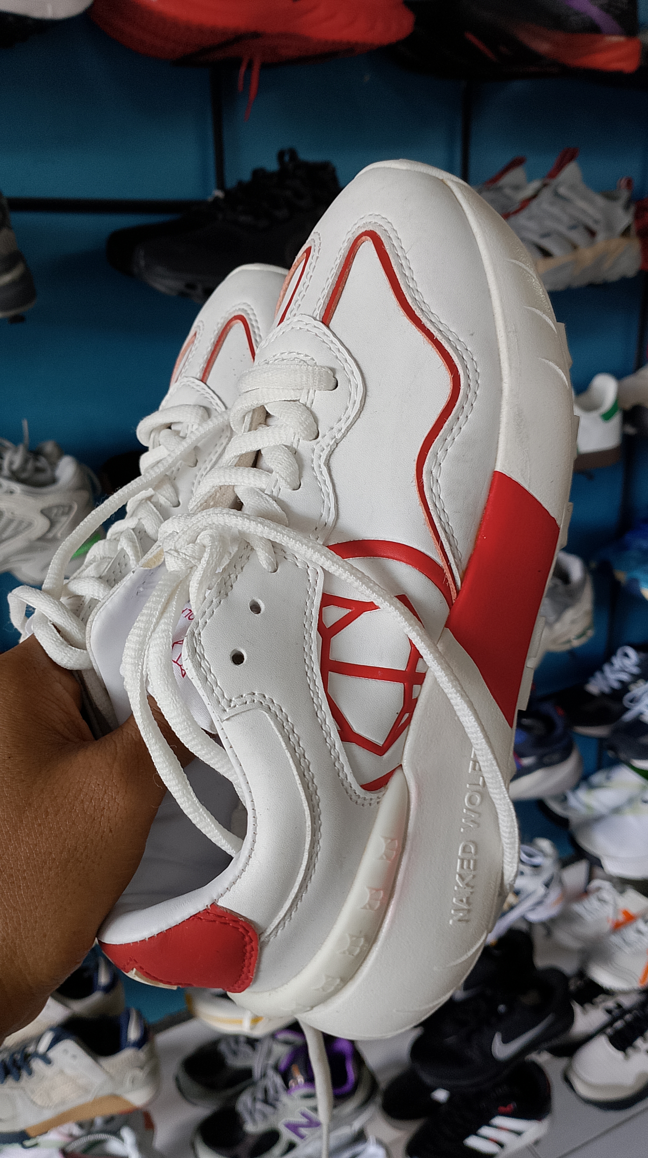 sepatu jalan cewek