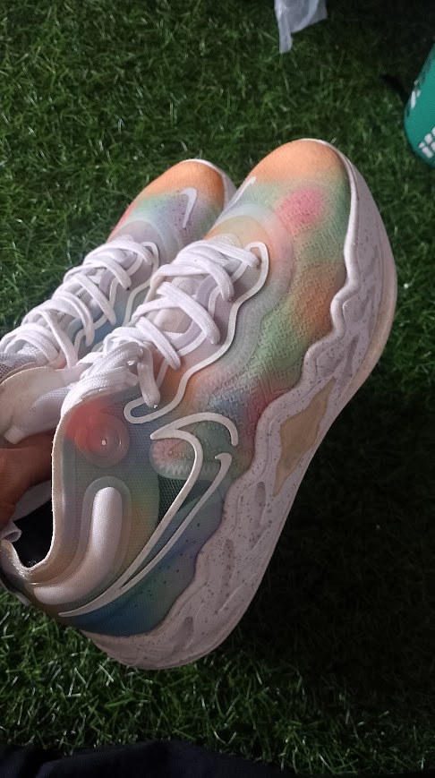 AI Mode conversation   You sent: 1 image  Nike Air Zoom G.T. Run "Tie-Dye foto 5