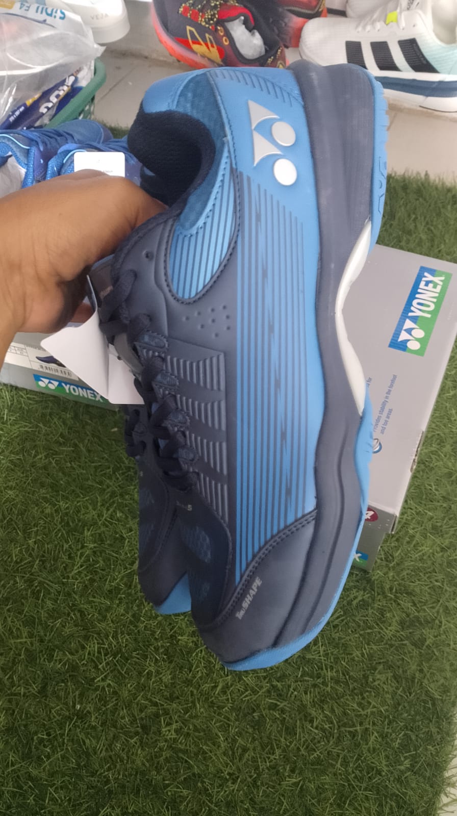 sepatu badminton-Yonex Skill 5 Badminton Shoes in the Dark Navy / Aqua Blue foto 3