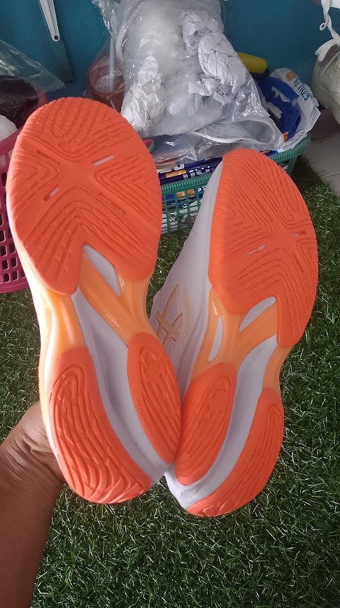 sepatu volley, padel, badminton dsb foto 3
