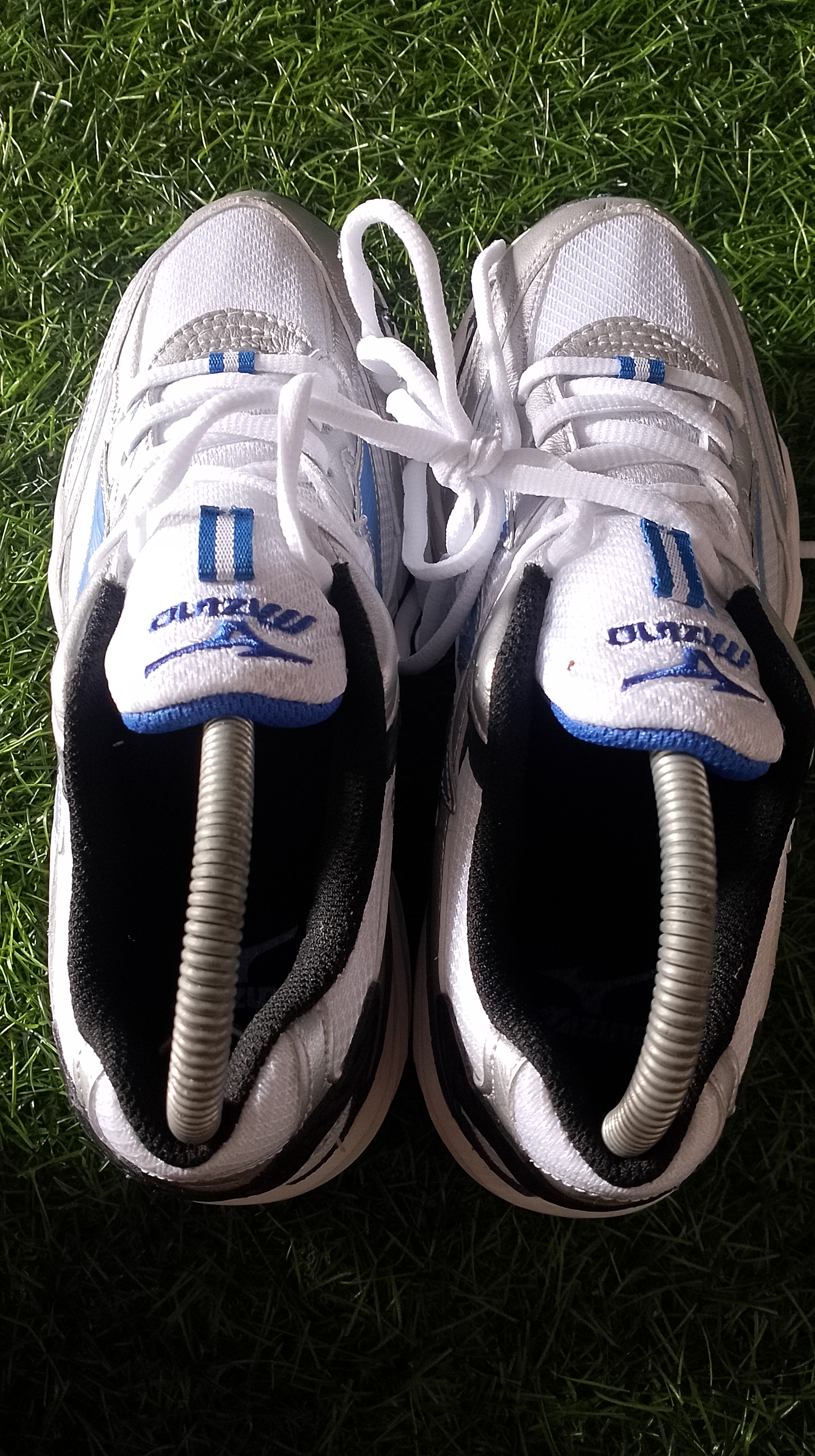 sepatu volley asic foto 5
