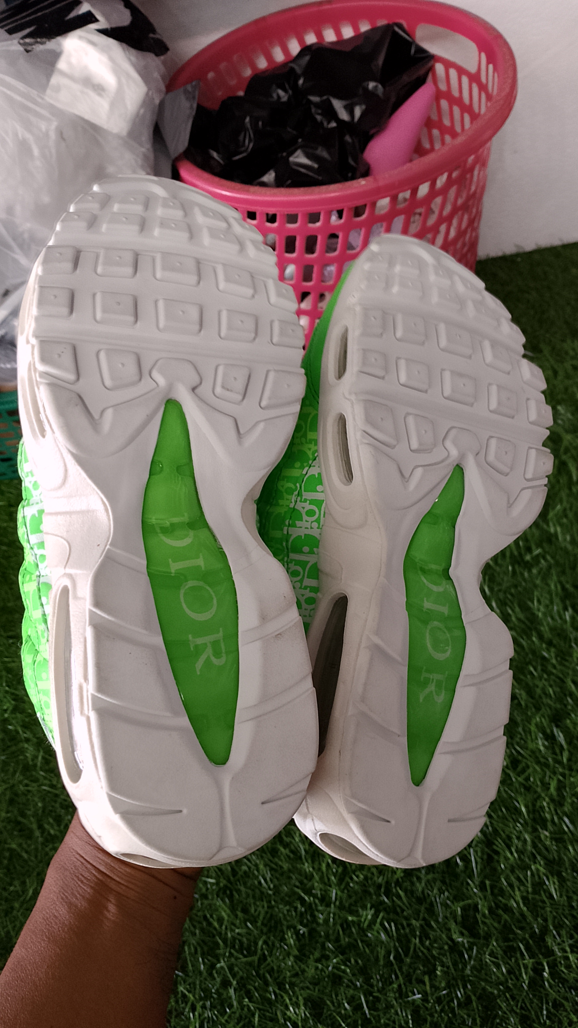 sepatu cewek nike am97 foto 2