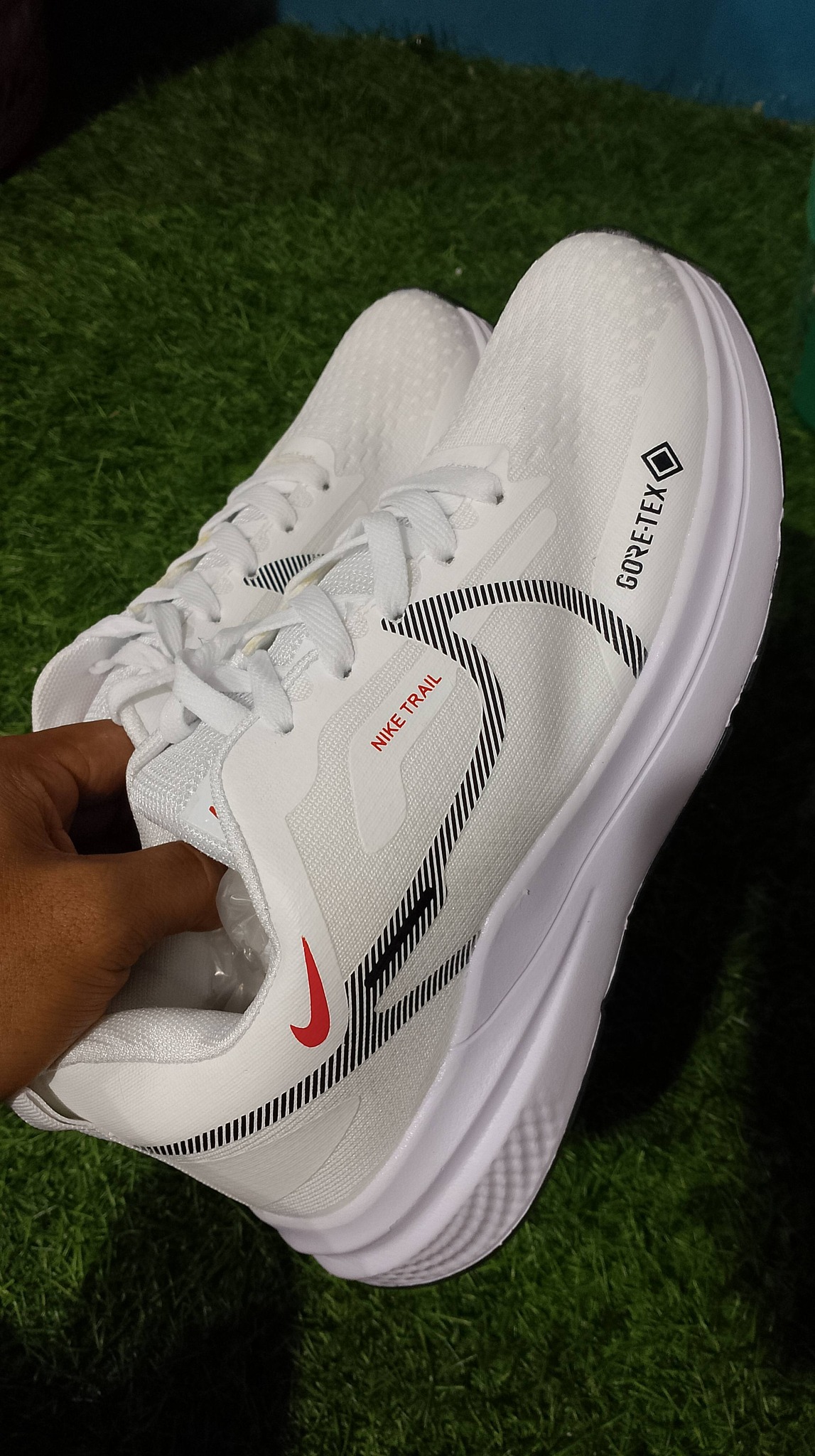 sepatu run pria foto 2