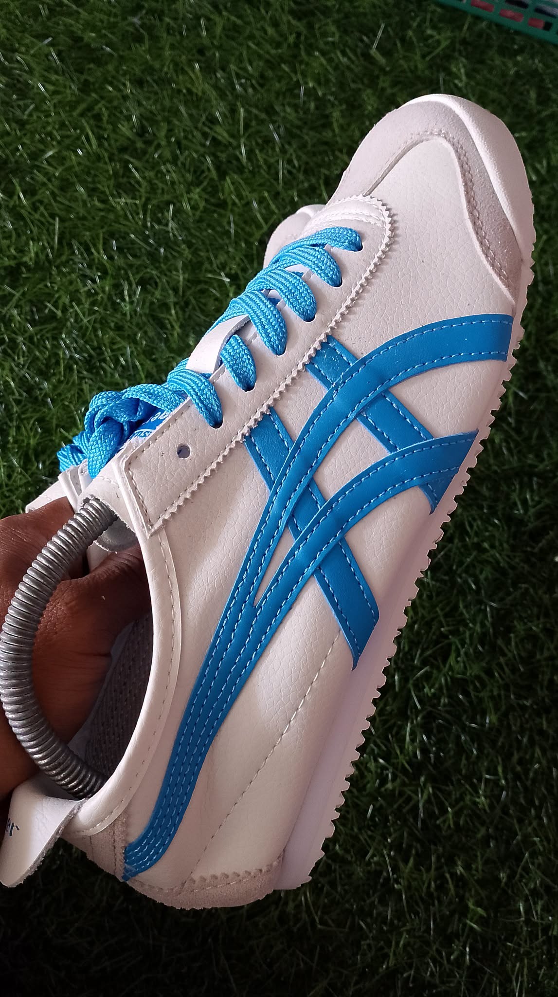 sepatu jalan onitzuka tiger foto 3
