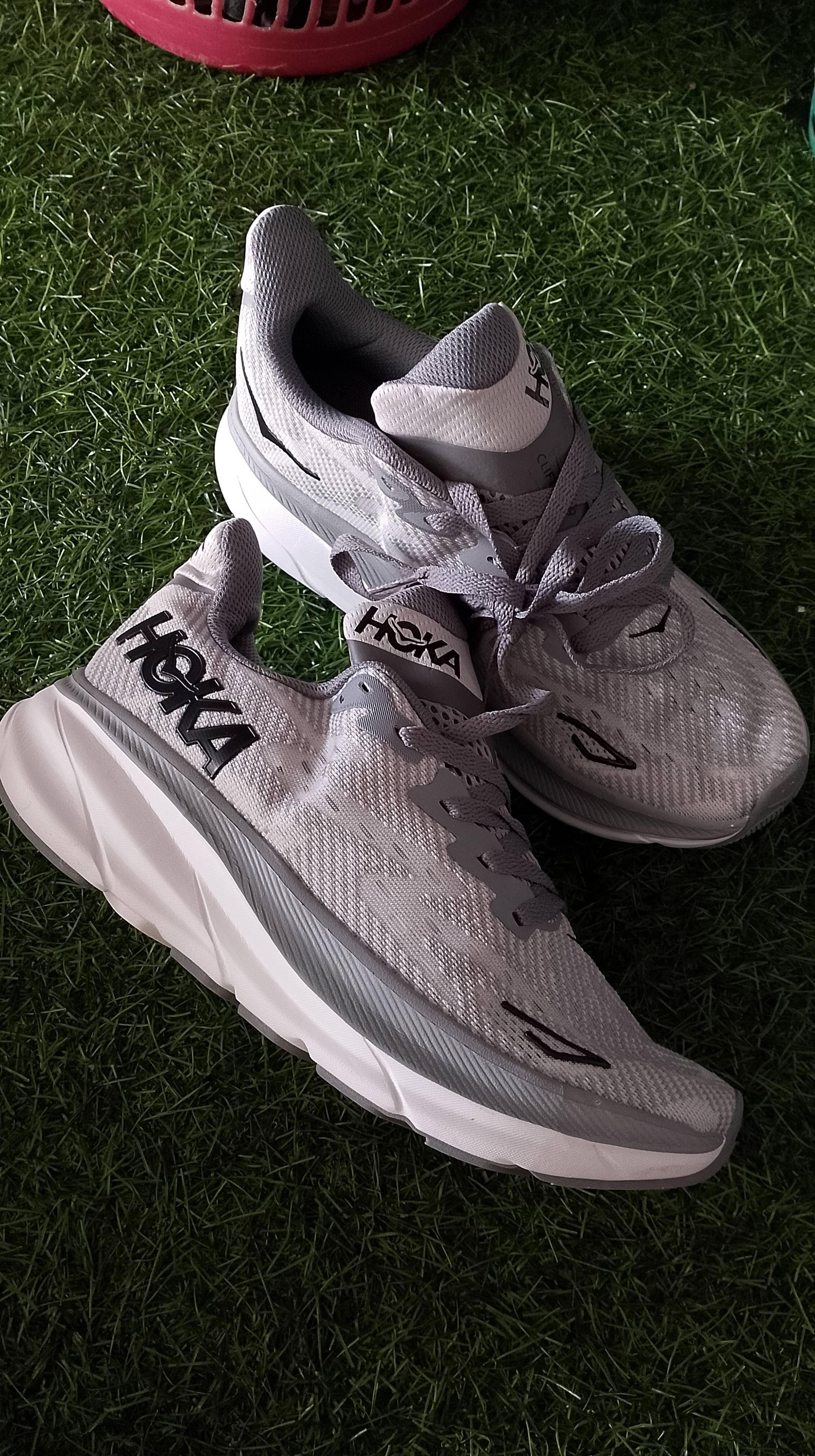 Hoka Clifton 9 "Harbor Mist / Black