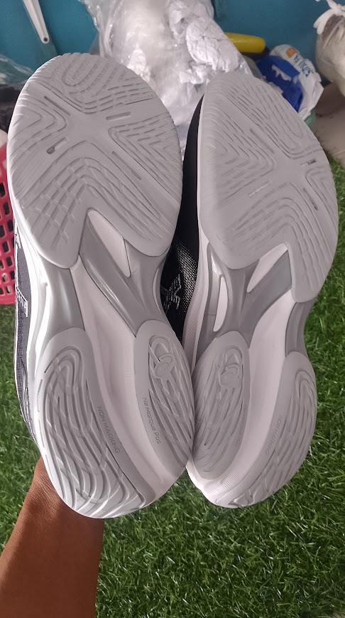 sepatu volley, padel, tenis dan badminton foto 3