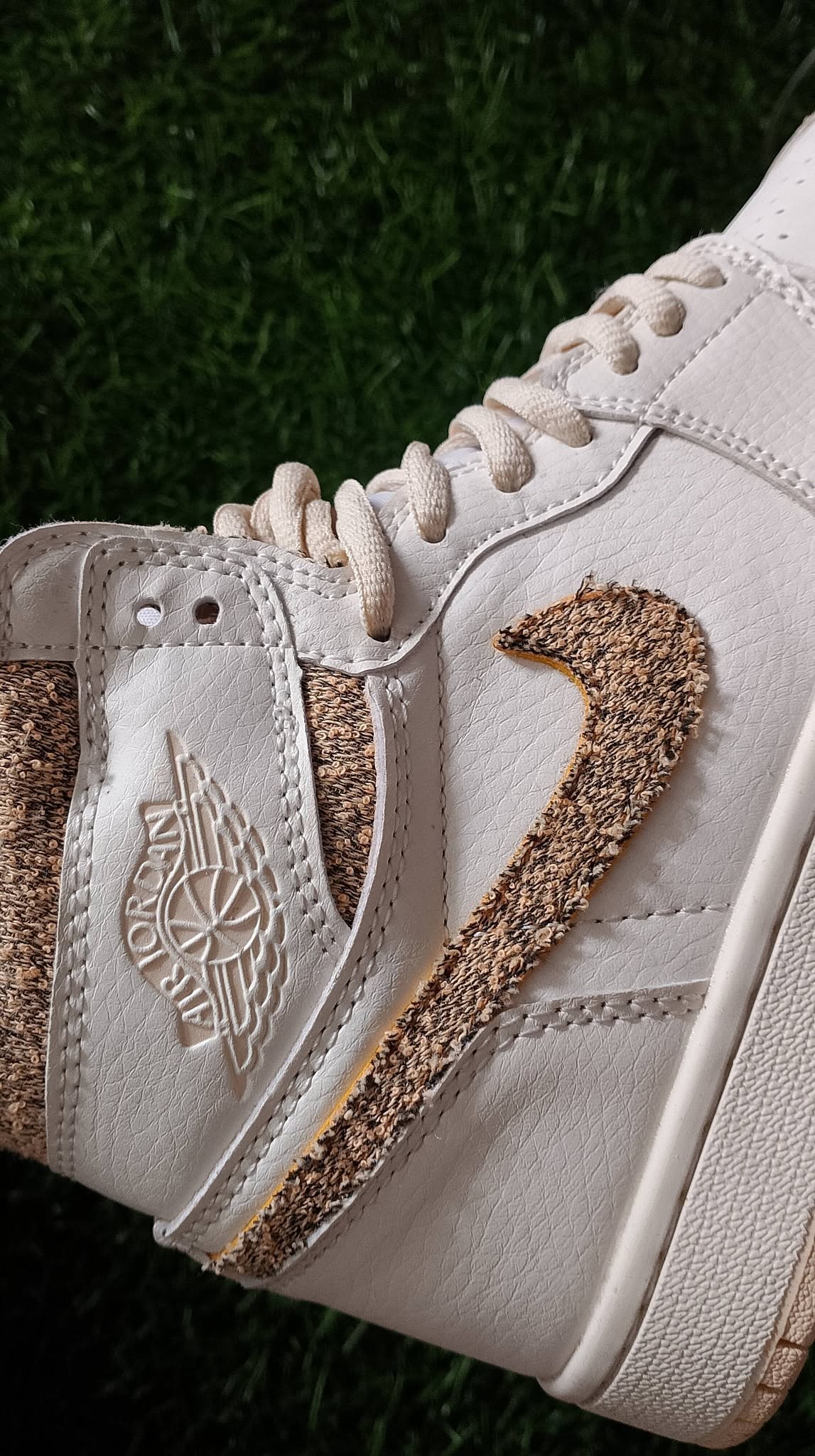 Air Jordan 1 Retro High OG Craft "Vibrations Of Naija" foto 5