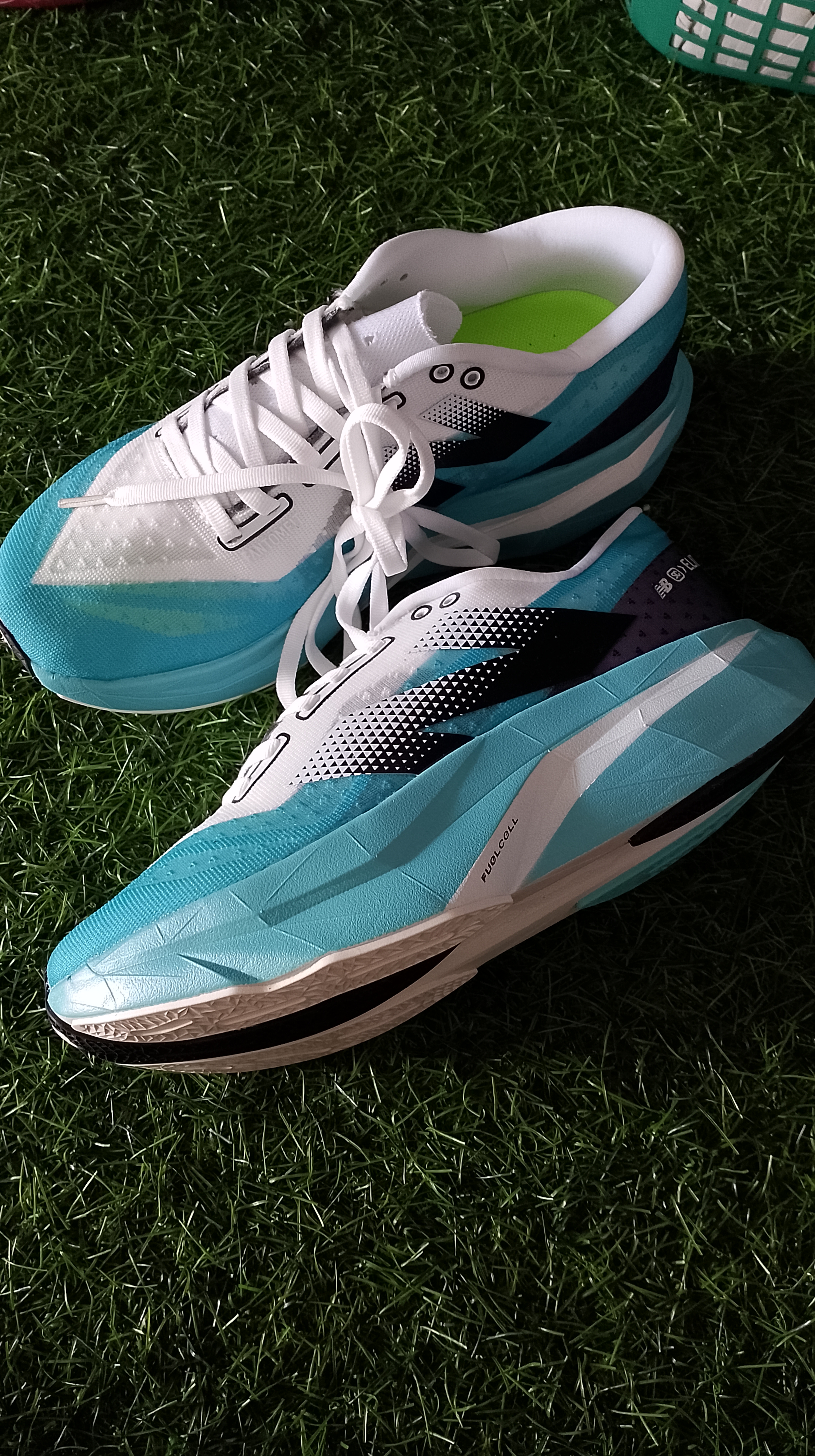 New Balance FuelCell SuperComp Elite v4 "Cyber Jade" (White / Black) foto 5