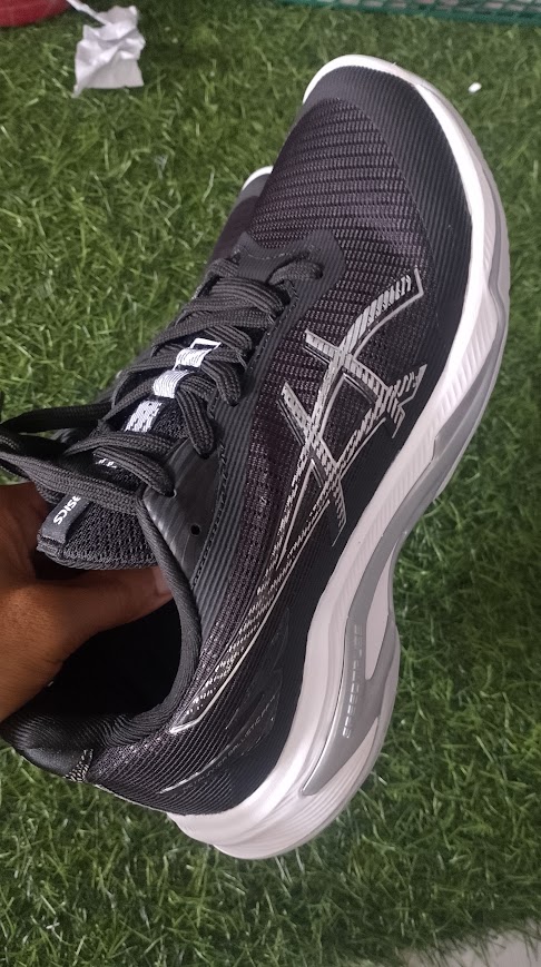 sepatu volley, padel, tenis dan badminton foto 4