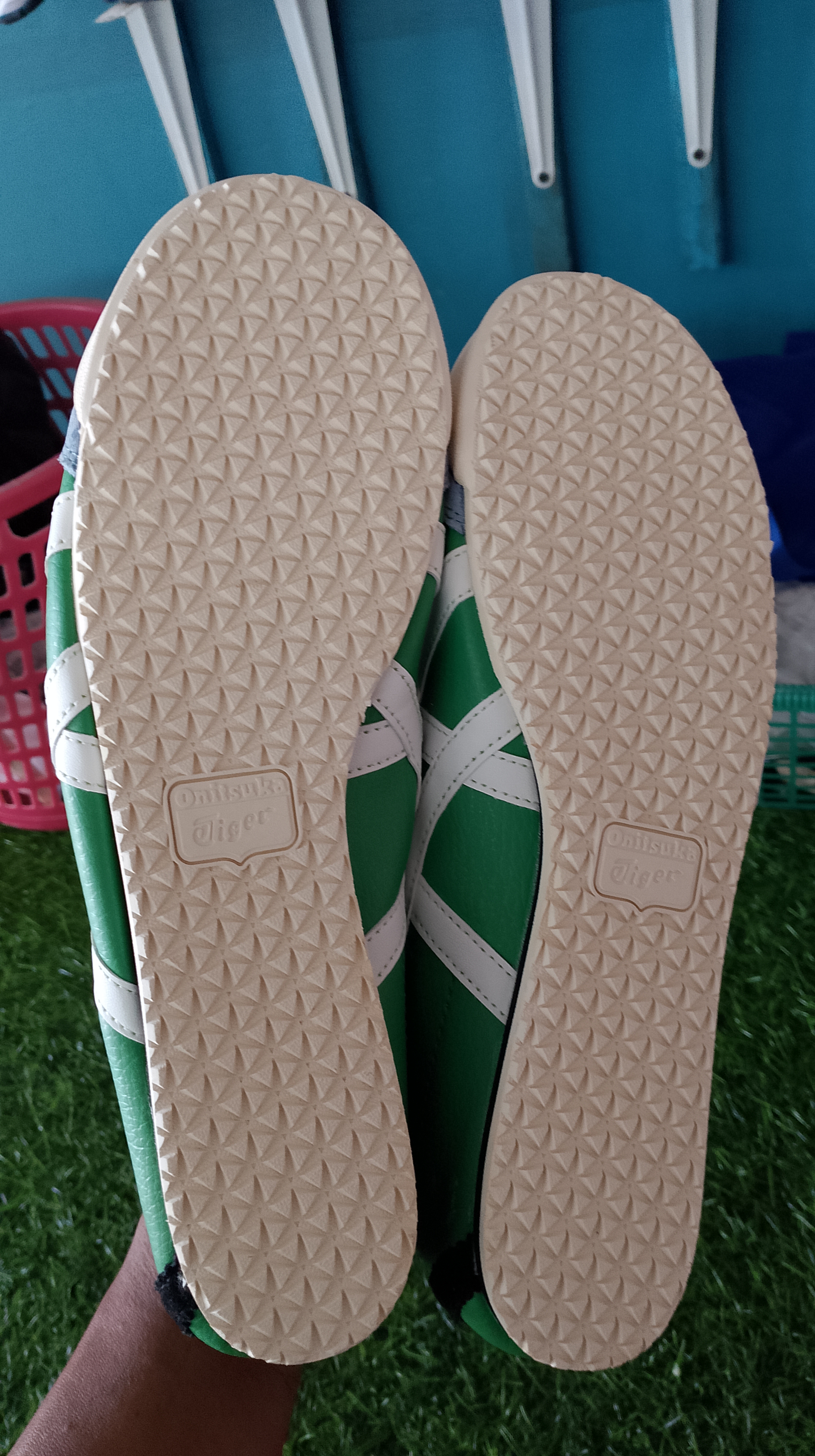 onitzuka sepatu cowok foto 2