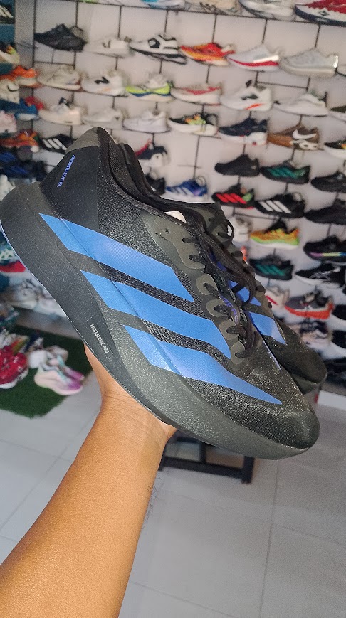 sepatu adizero run foto 2