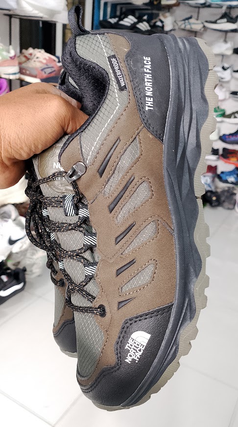 sepatu outdoor the north face foto 5
