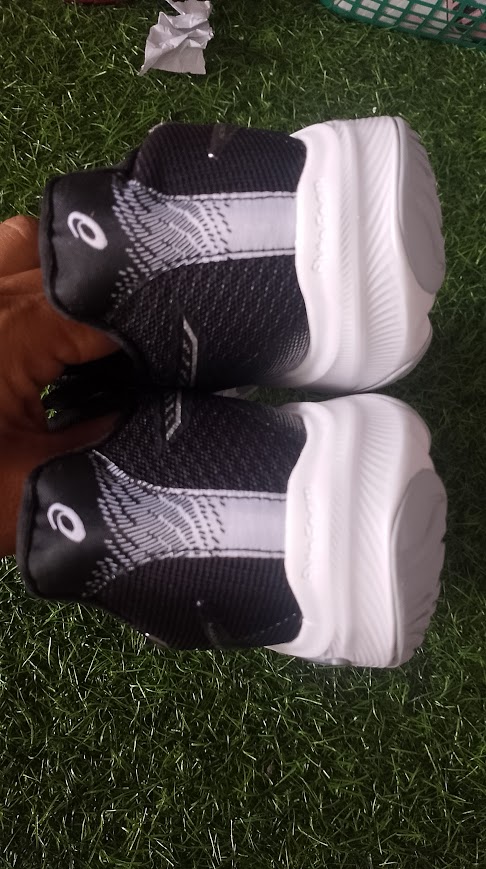 sepatu volley, padel, tenis dan badminton foto 5