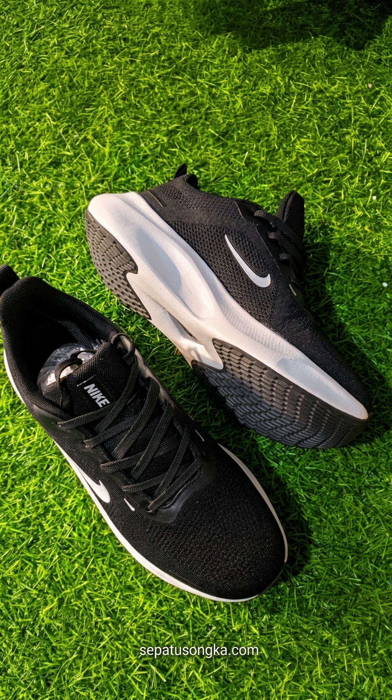 Nike Downshifter 13 in the popular "Black/White" colorway
