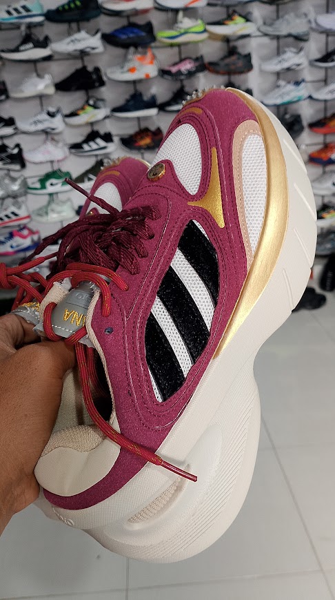 sneaker adidas tapak karet foto 5