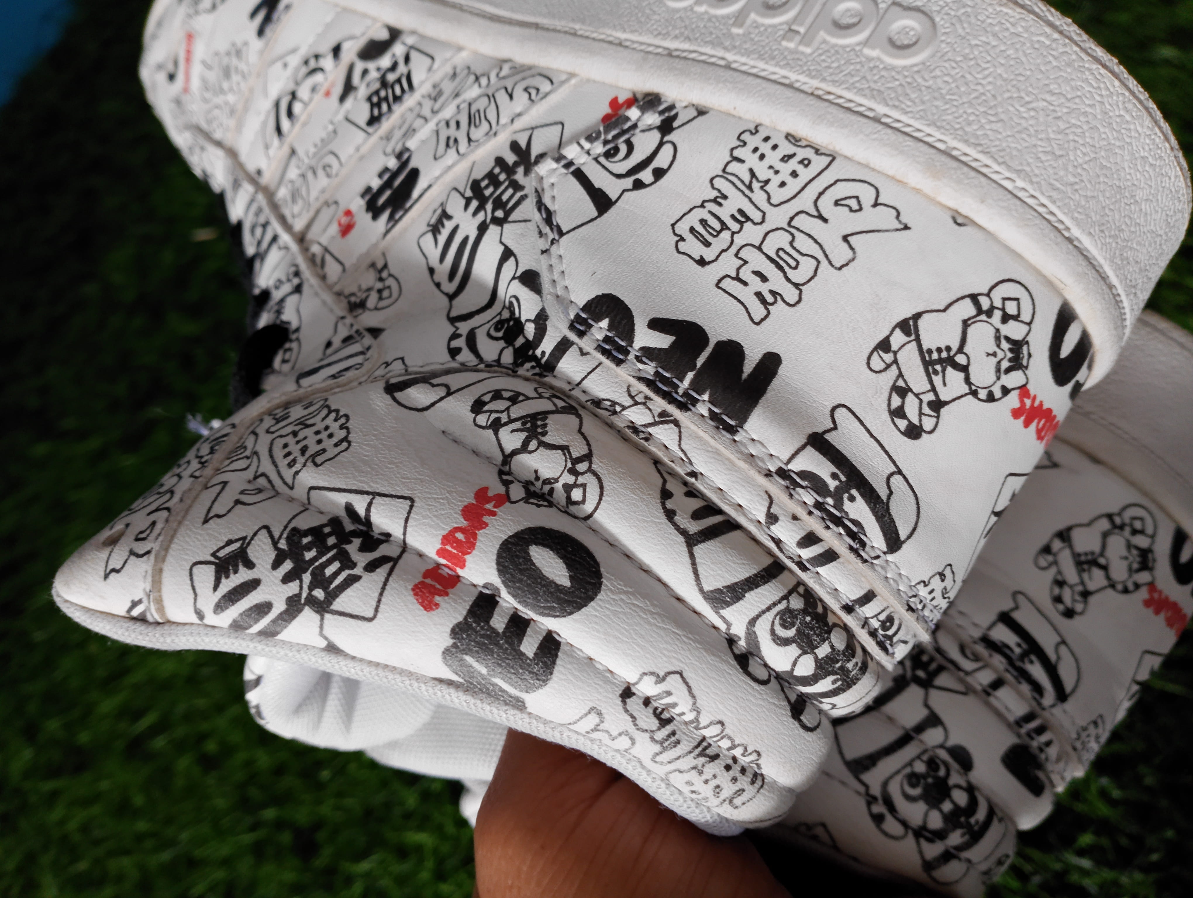 adidas Neo Hoops 2.0 Mid "Black White Graffiti" foto 5