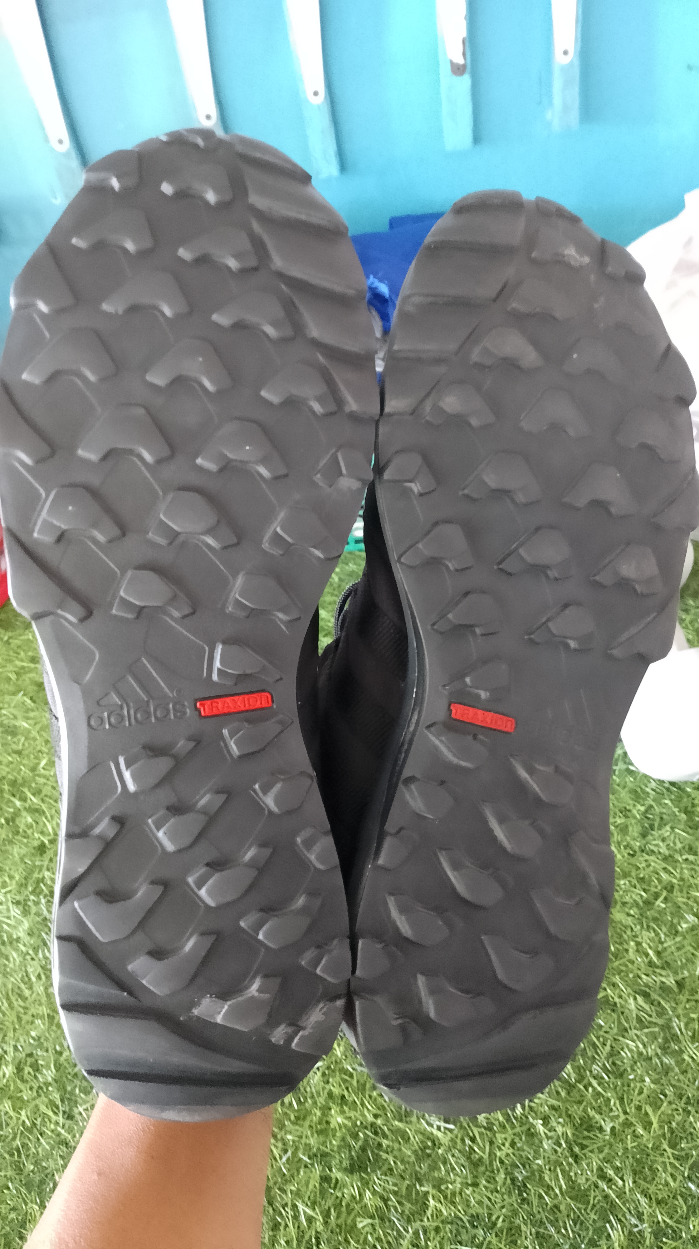 sepatu adidas pria foto 2