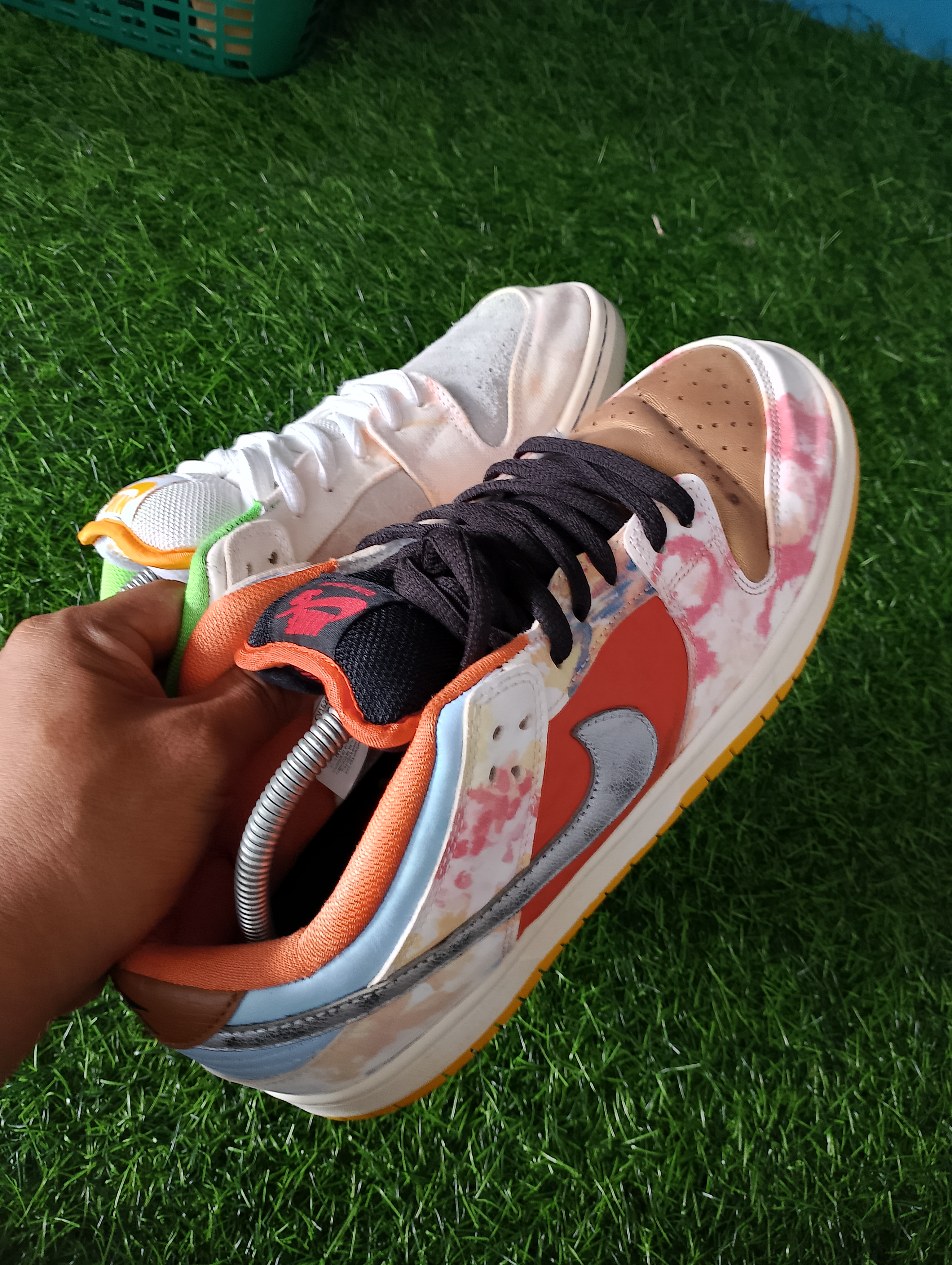Nike SB Dunk Low "Street Hawker
