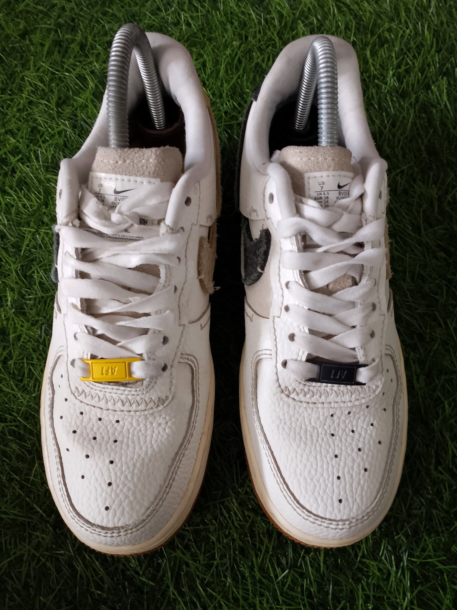 Nike Air Force 1 '07 LXX "Vandalized" Sail Chrome Yellow foto 2