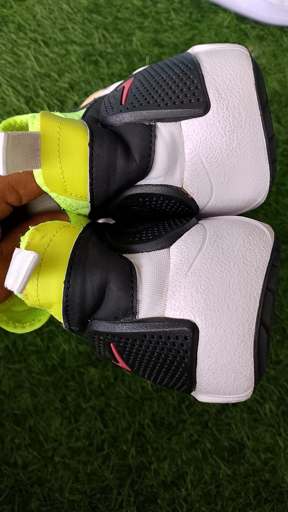 Nike Huarache E.D.G.E. TXT "Volt" foto 5