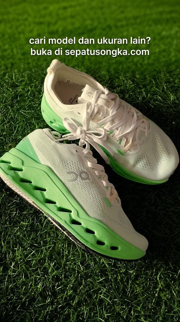 On Cloudsurfer Max "Ivory/Honeydew" (atau Mineral Honeydew)