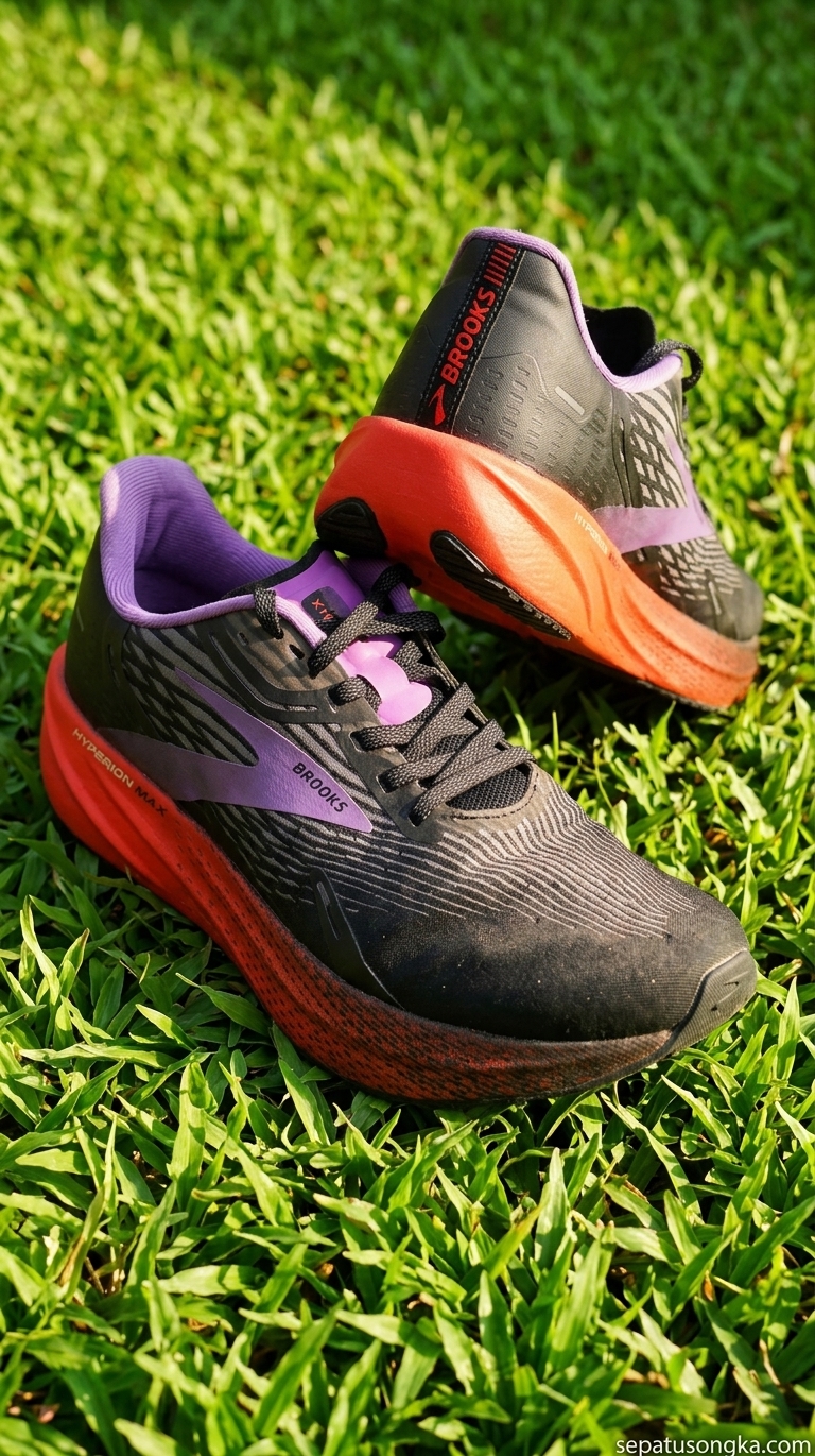 sepatu lari cewek brooks
