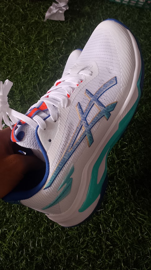 sepatu padel, tenis, badminton, basket