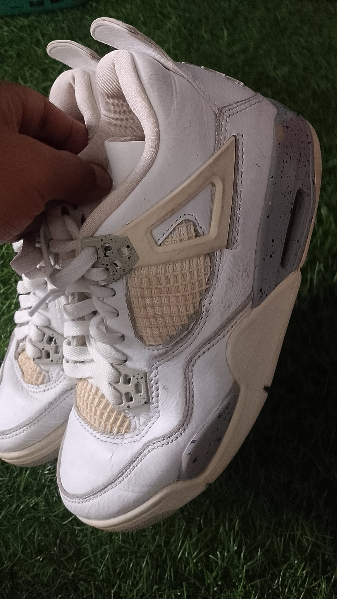 Air Jordan 4 Retro "Linen" (atau dikenal juga sebagai varian "Sand" foto 5