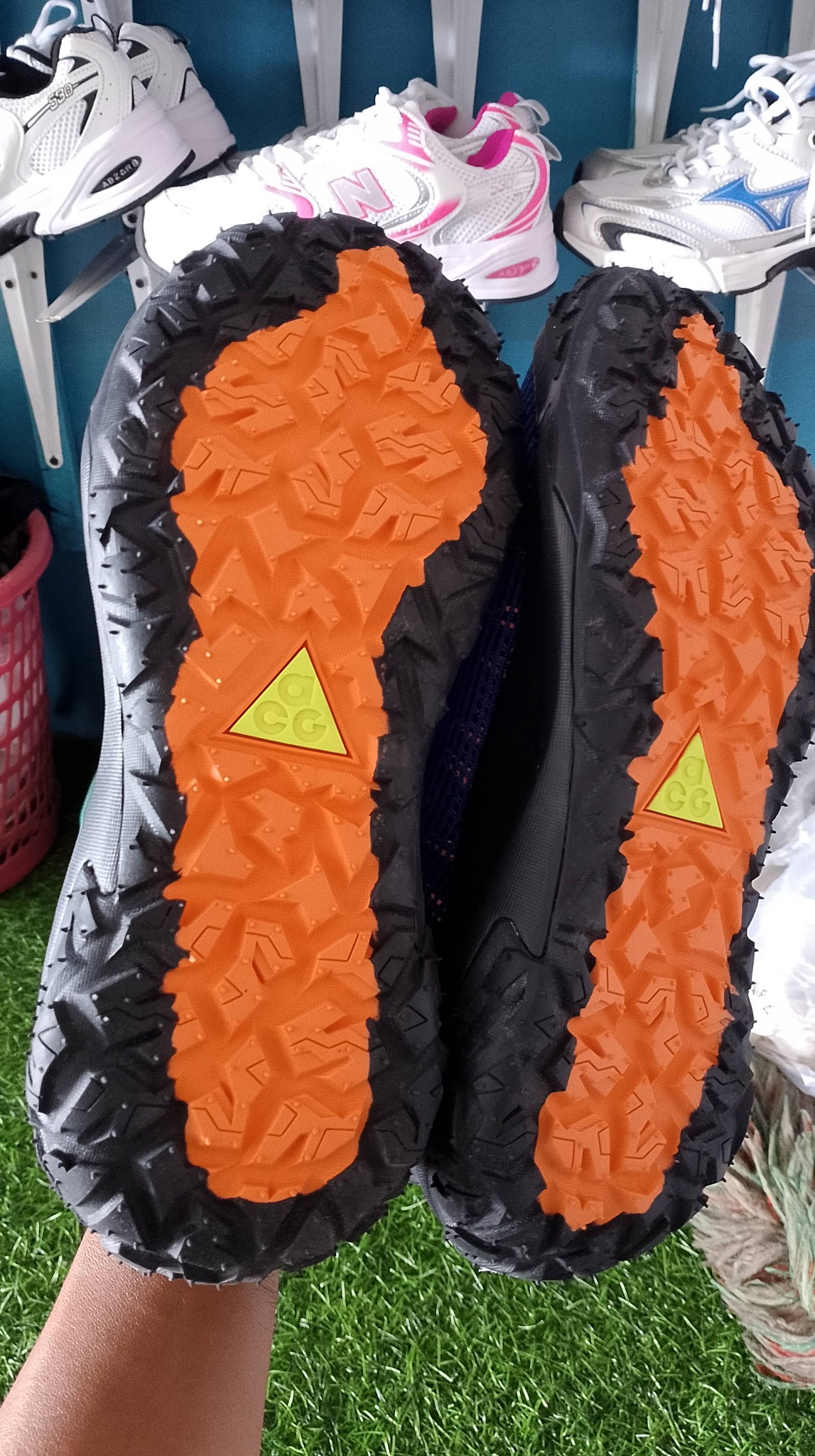 sepatu outdoor nike acg foto 2