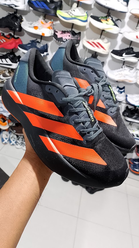 adizro evo sl hitam merah foto 2