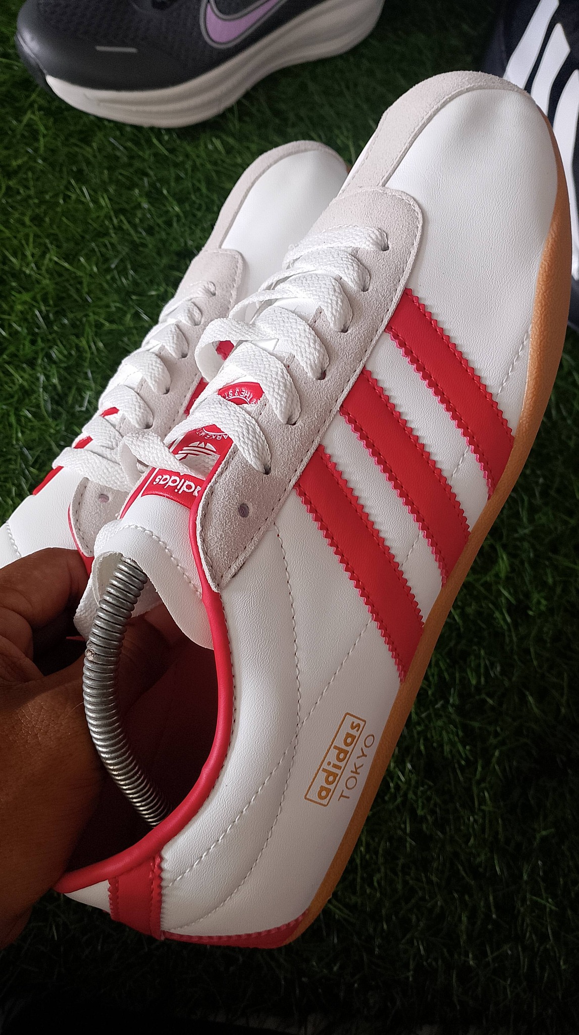sepatu adidas cowk foto 3