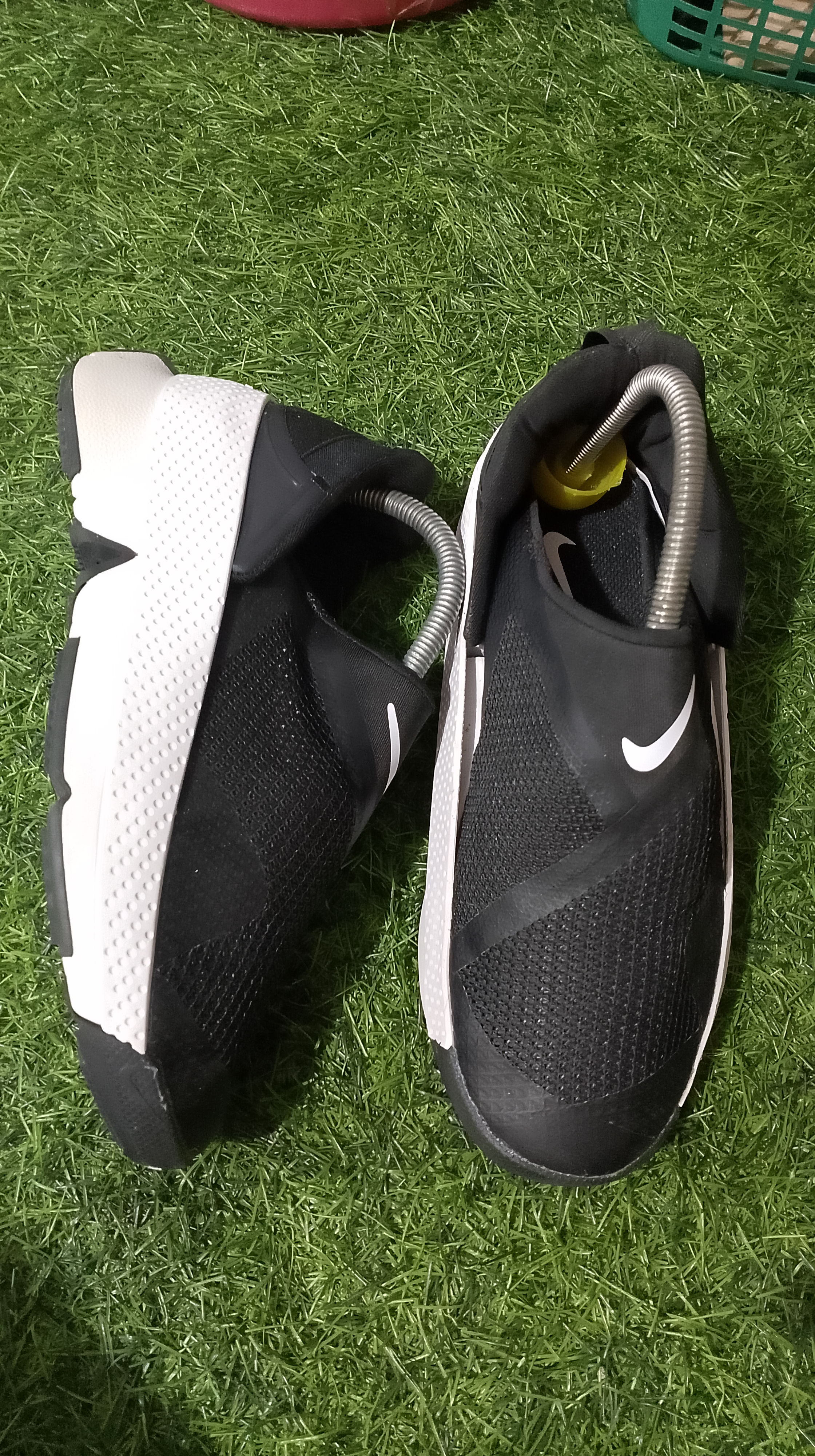 slip on cewek nike easy foto 3