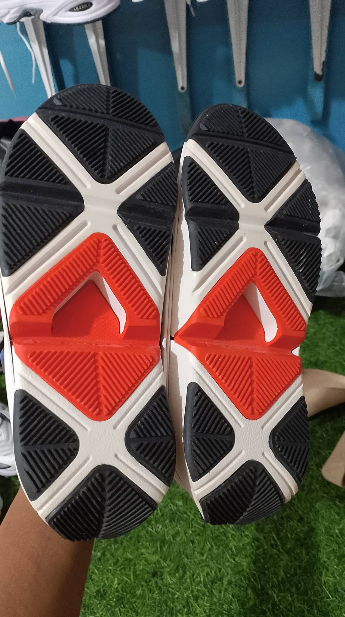 Nike GO FlyEase "Black Bright Crimson Sapphire" slip on foto 4