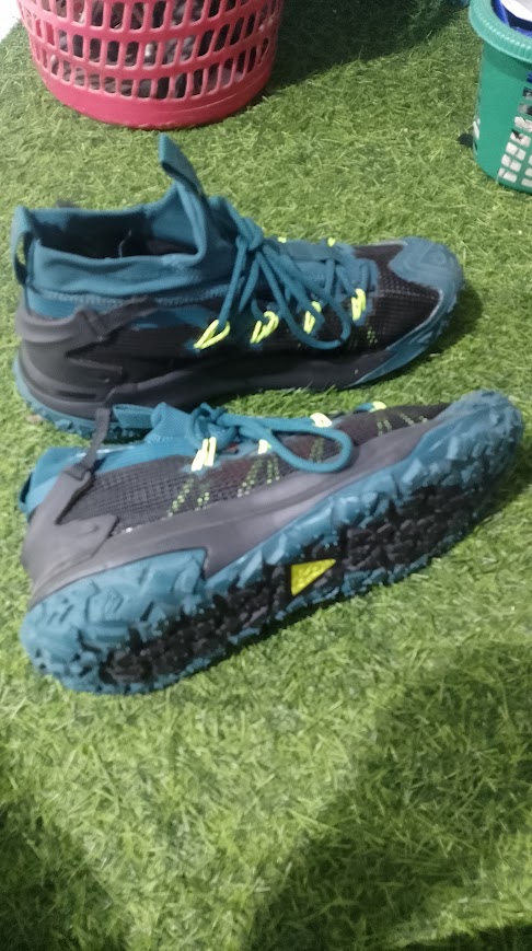 Nike ACG Mountain Fly Gore-Tex (atau dikenal juga sebagai Nike ACG Mountain Fly High foto 3