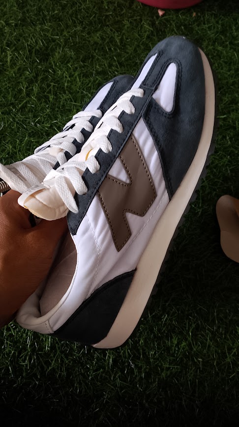 sneaker nb buat jalan foto 3